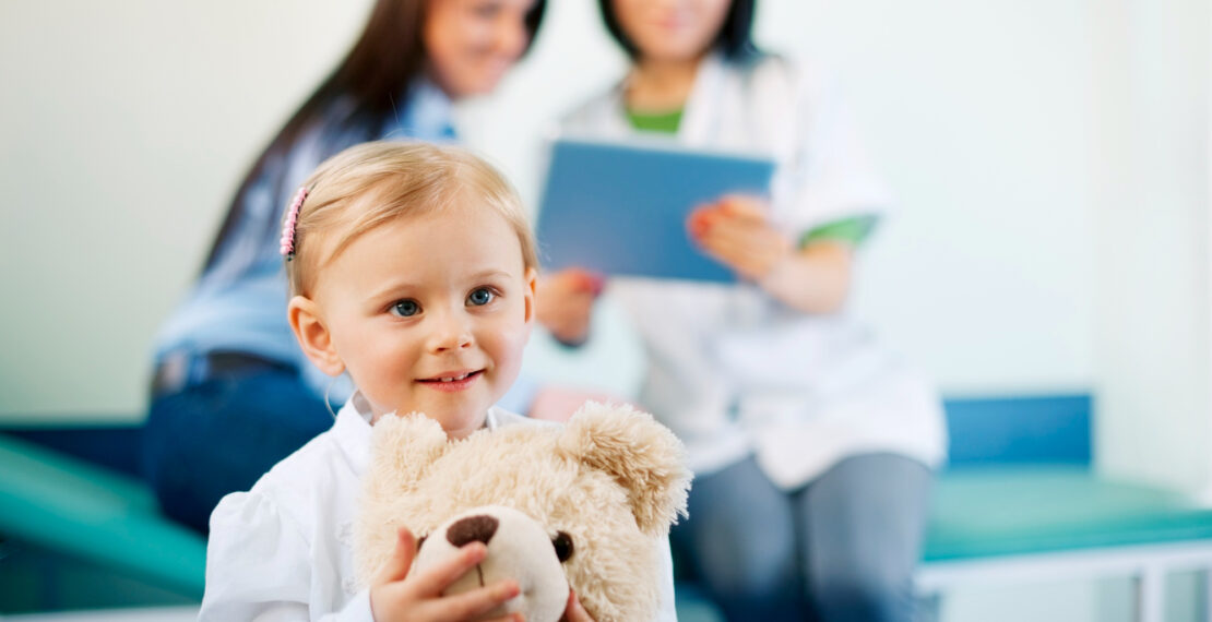 little-girl-doctors-office